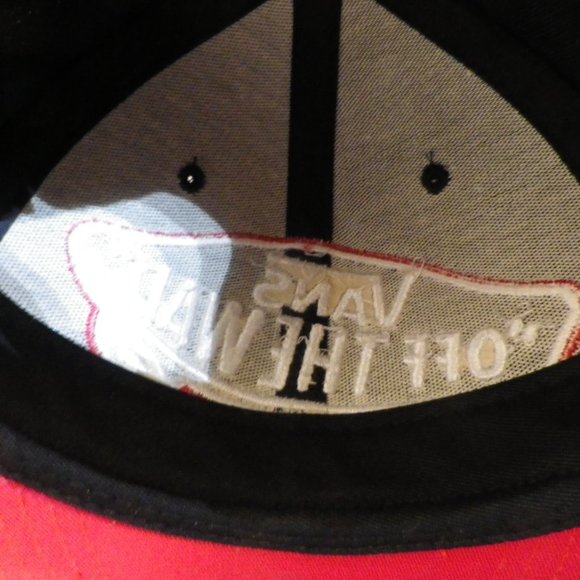 Vans Off The Wall Youth Snapback - Black & Red - Picture 8 of 9